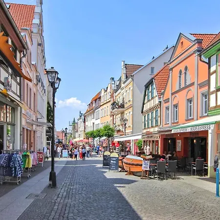 Gorgeous In Mueritz Apartment